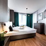 Апартамент Stylish Sea View 3 Min To Balcony & Comfort