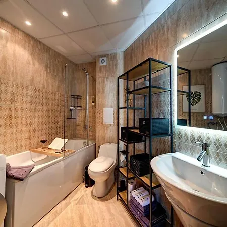 Apartment Stylish Sea View 3 Min To Balcony & Comfort *